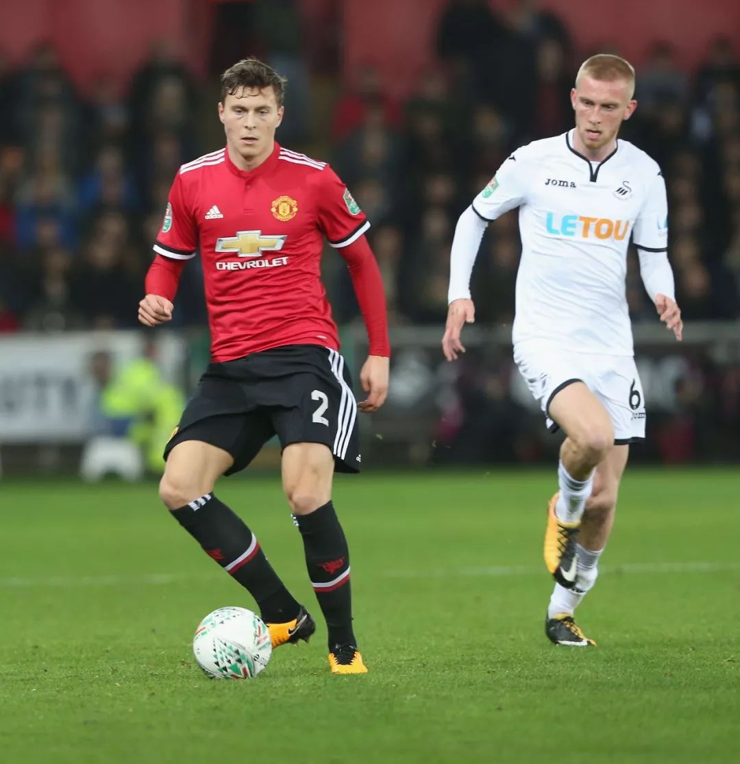 体育男篮世 体育男篮世